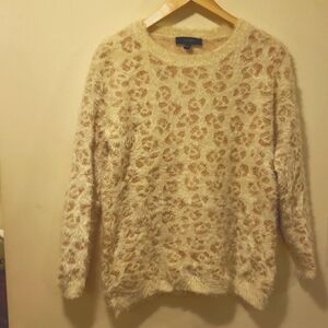Jessica Simpson Vintage sweater like mohair soft and comfortable 💓 Like New